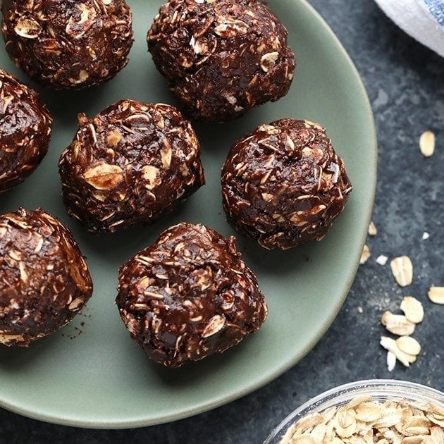 No-Bake Peanut Butter Oat Balls: Fast, Easy & Food Processor-Free